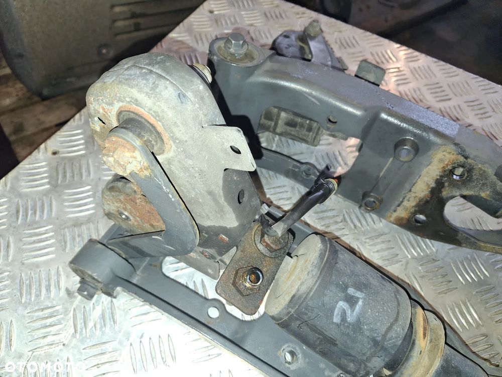 ZAMEK AMORTYZATOR ZAWIESZENIA KABINY DAF LF 220 EURO 6 - 4