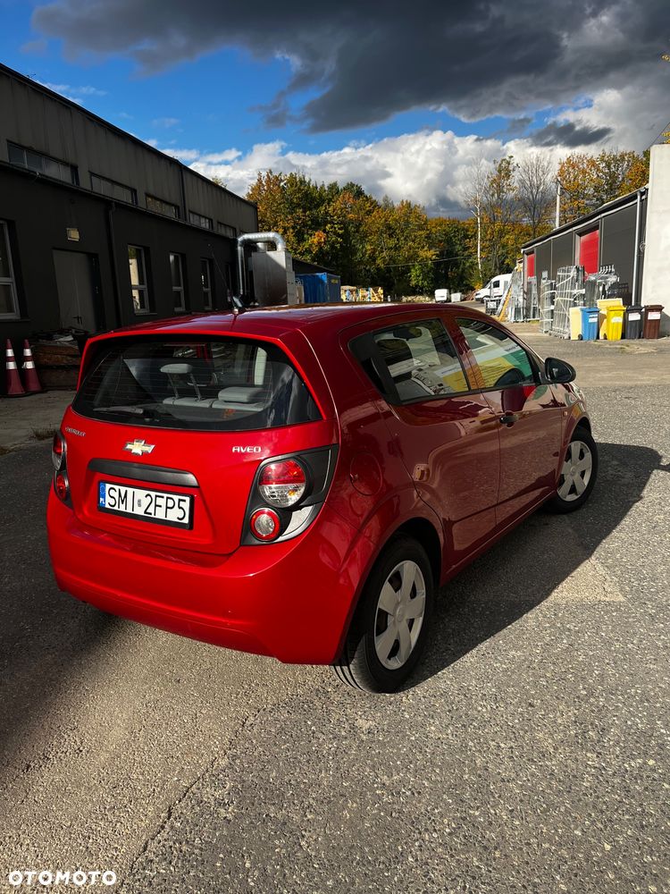 Chevrolet Aveo 2011 photo 4