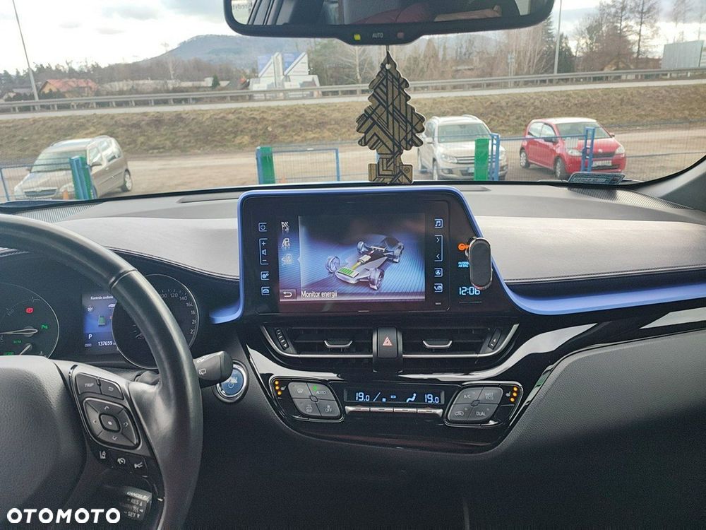 Toyota C-HR - 18