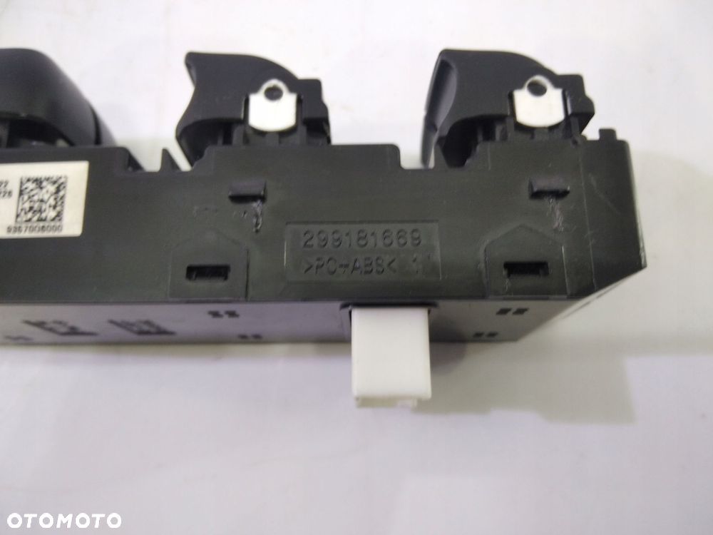KIA PICANTO III PRZEŁĄCZNIK SZYB 299181669 - 3