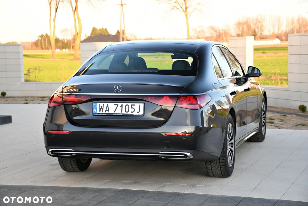 Mercedes-Benz Klasa E 200 Avantgarde - 13