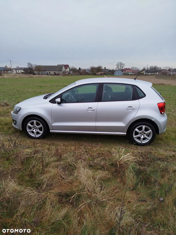 Volkswagen Polo 1.4 16V Comfortline - 10