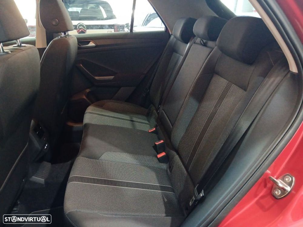 VW T-Roc 1.0 TSI Urban - 31