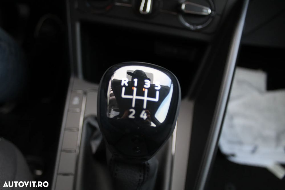 Volkswagen Polo 1.0 - 17