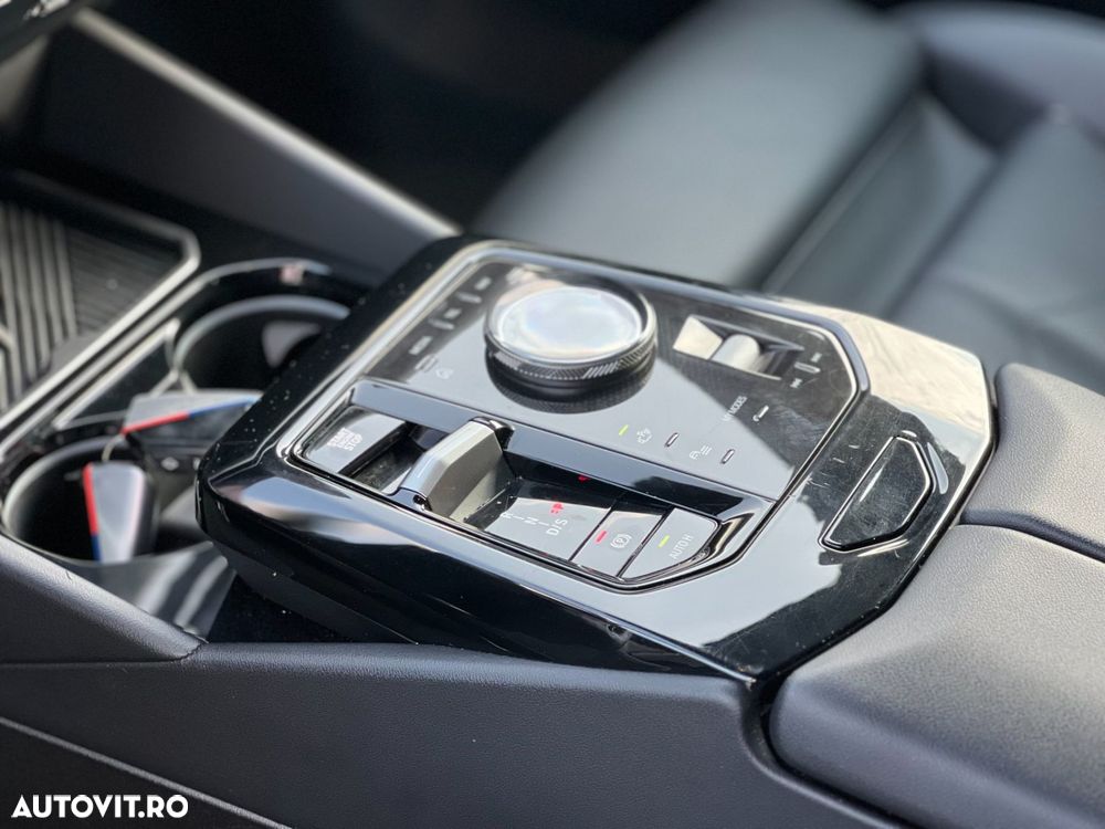 BMW Seria 5 520d AT MHEV - 12