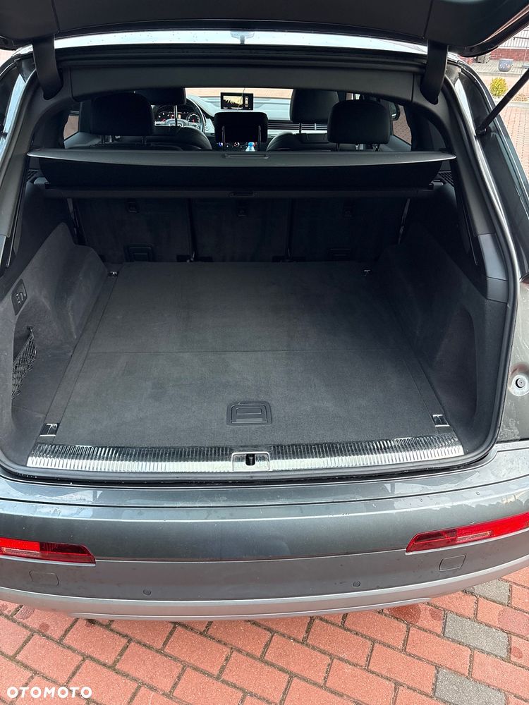 Audi Q7 - 11