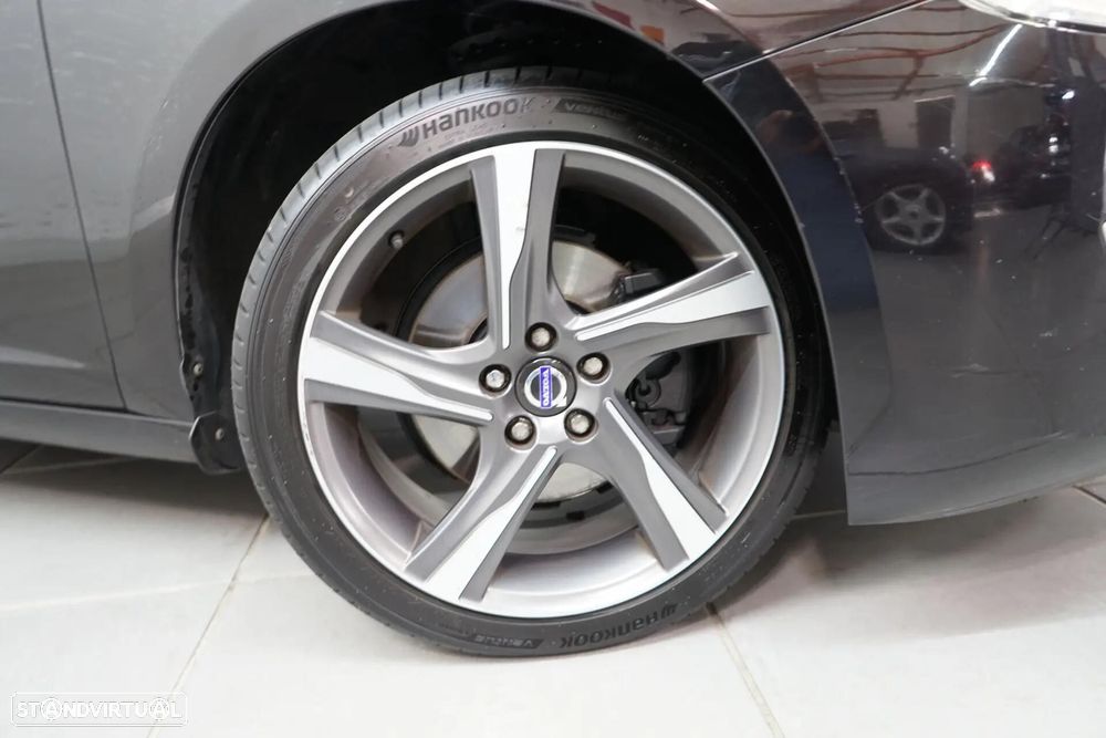 Volvo V60 1.6 D2 Momentum Eco - 12