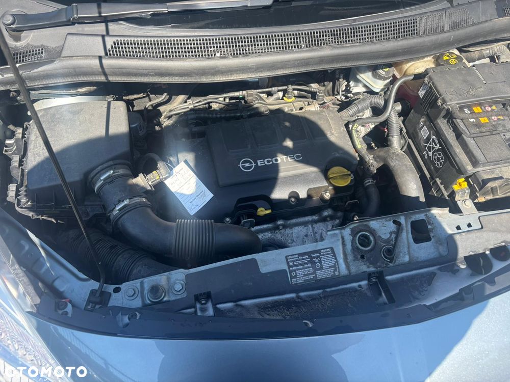 Opel Meriva - 10