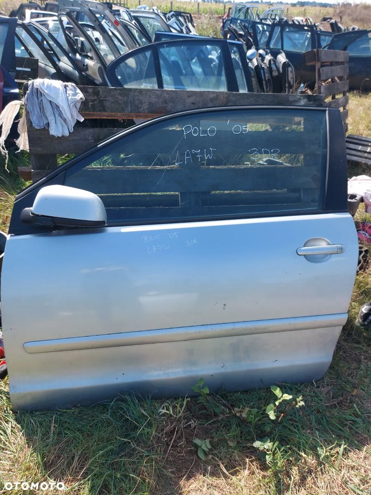 Drzwi przednie przód lewe  VW POLO 9N '05R 3 DRZWIOWE KOD LA7W