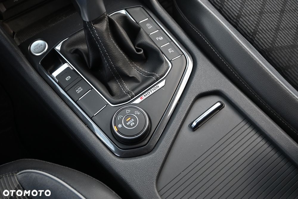 Volkswagen Tiguan 2.0 TDI SCR 4Mot R-Line DSG - 14