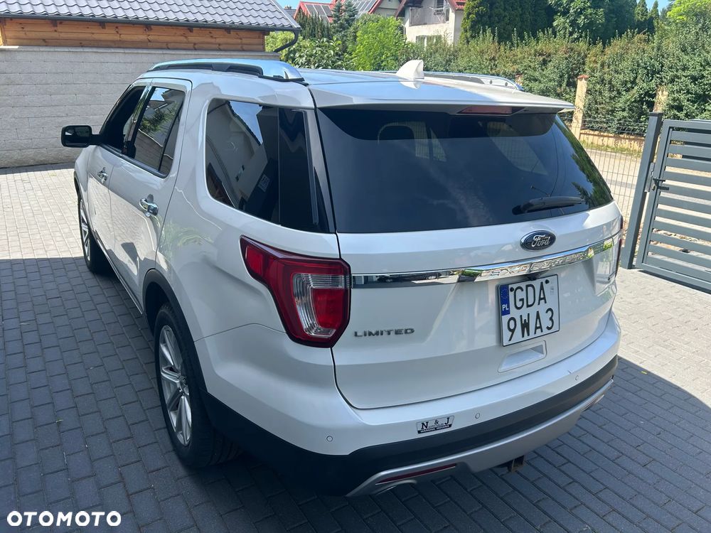 Ford Explorer - 20