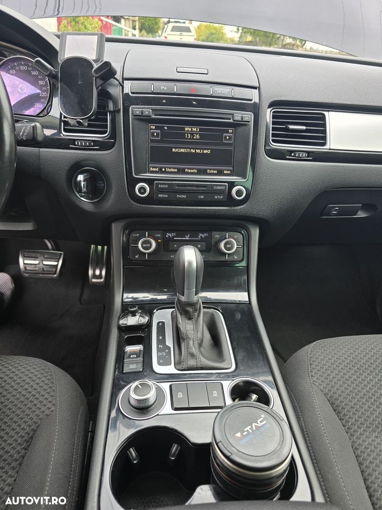 Volkswagen Touareg - 13