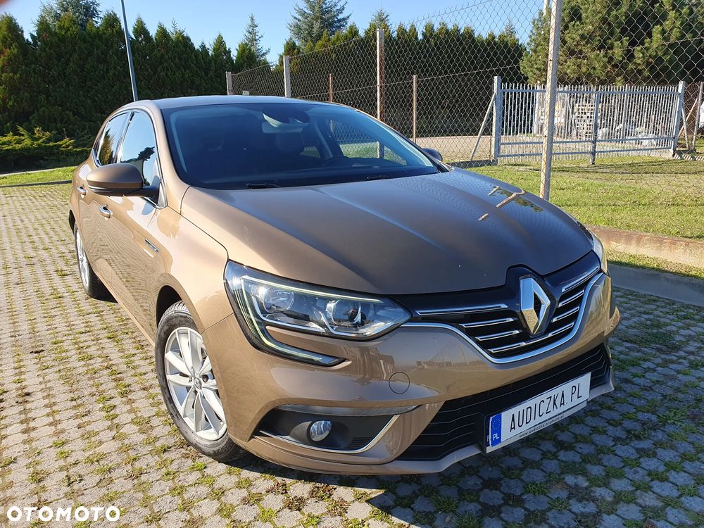 Renault Megane ENERGY TCe 130 BOSE EDITION - 37