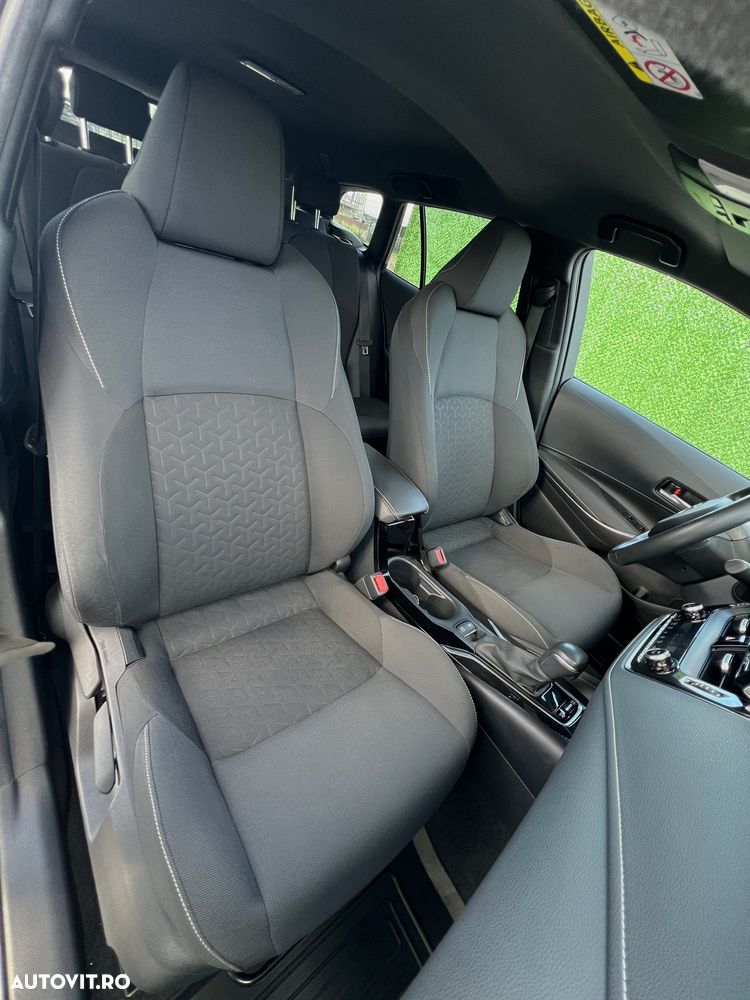 Toyota Corolla 1.8 HSD Exclusive interior Negru - 16