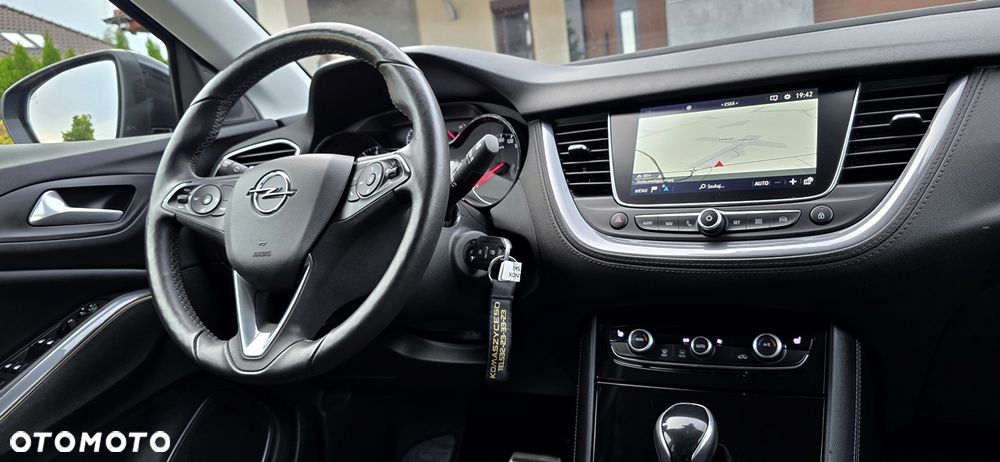 Opel Grandland X 1.2 T Ultimate S&S - 11