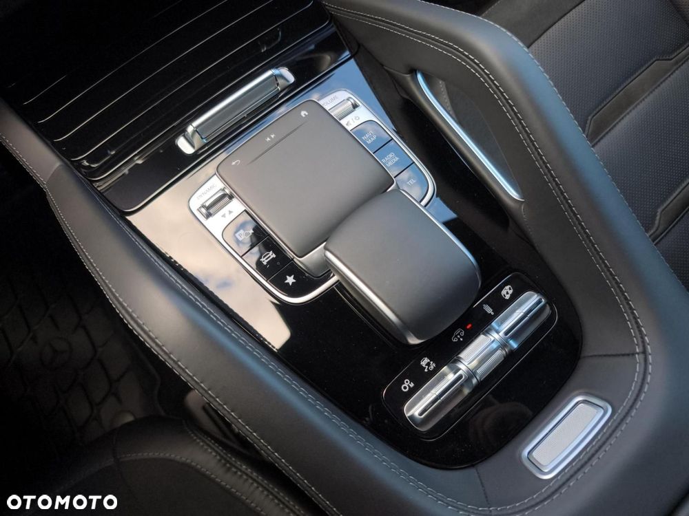 Mercedes-Benz GLE - 19