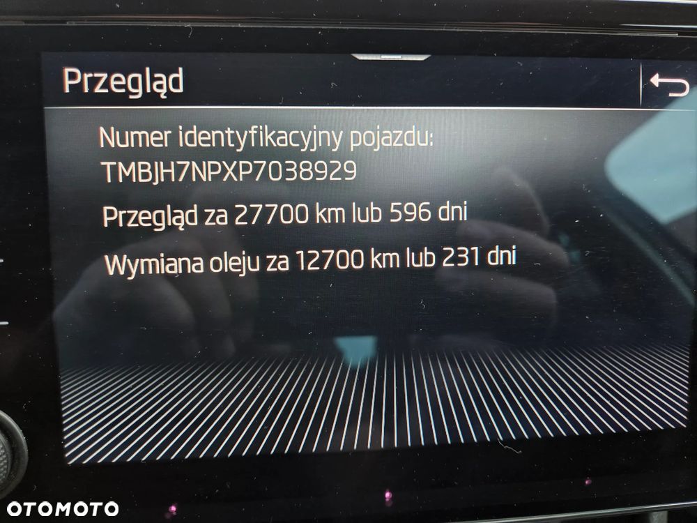 Skoda Superb 2.0 TDI SCR Ambition DSG - 24