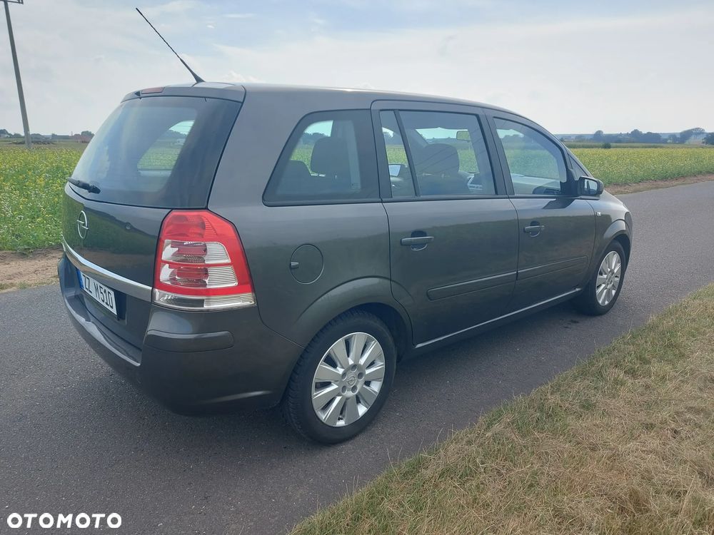 Opel Zafira 1.8 Edition Plus - 4