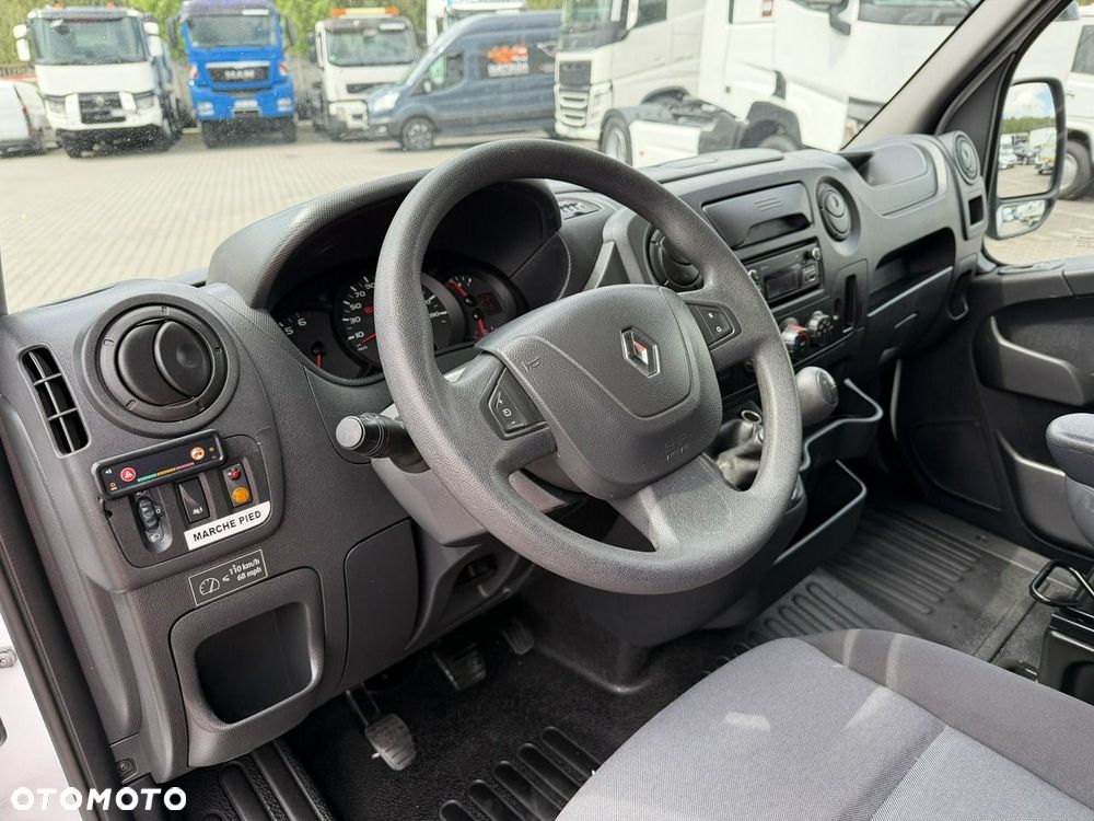 Renault Master - 25