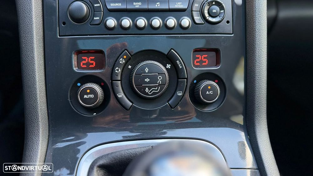 Peugeot 5008 1.6 HDi 7L Allure J17 - 13