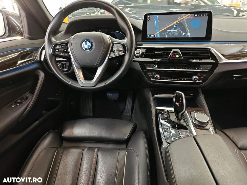 BMW Seria 5 530e xDrive AT PHEV - 7