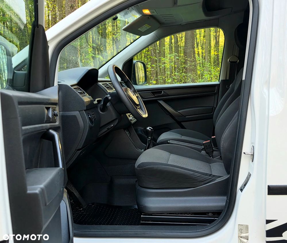 Volkswagen Caddy - 11
