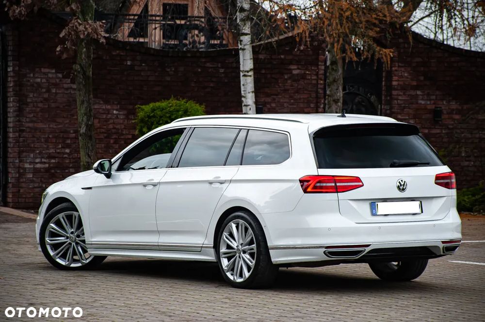 Volkswagen Passat 2.0 TDI SCR 4Motion DDG Highline - 16