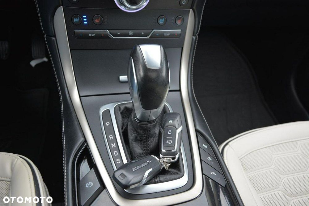 Ford S-Max 2.0 EcoBoost Vignale - 35