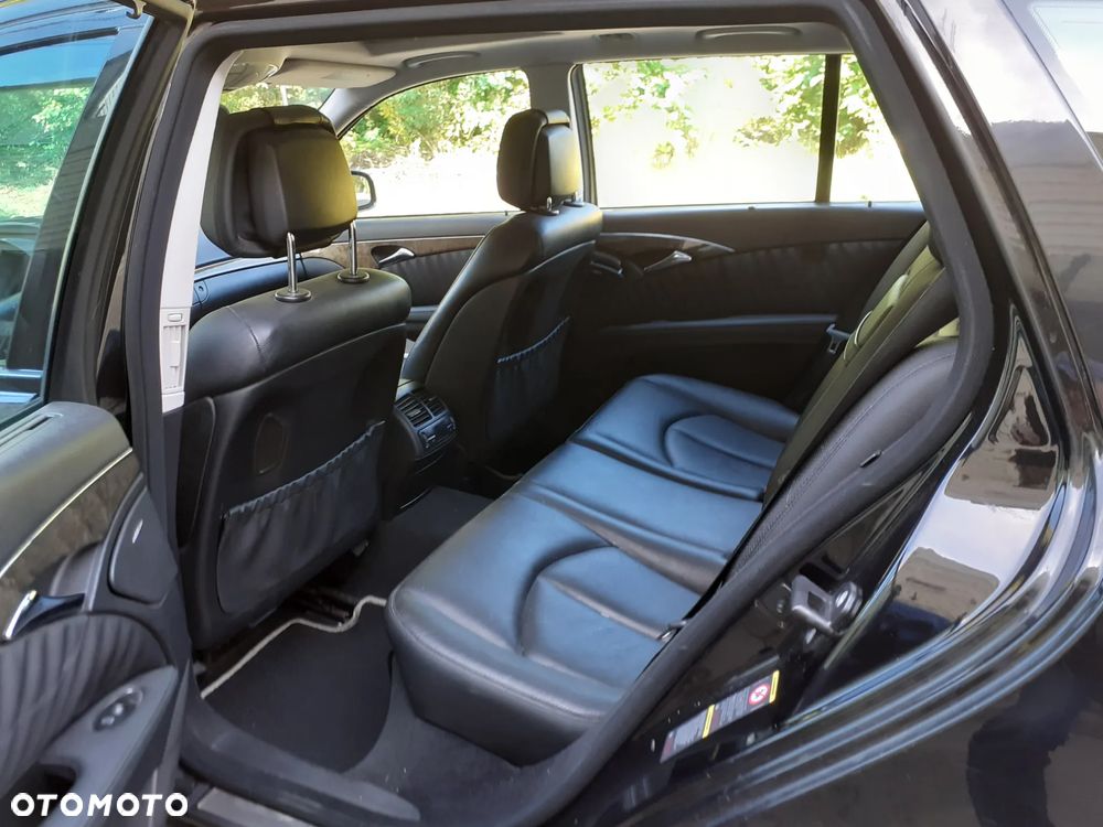 Mercedes-Benz Klasa E 320 T CDI 4Matic Automatik Avantgarde DPF - 12