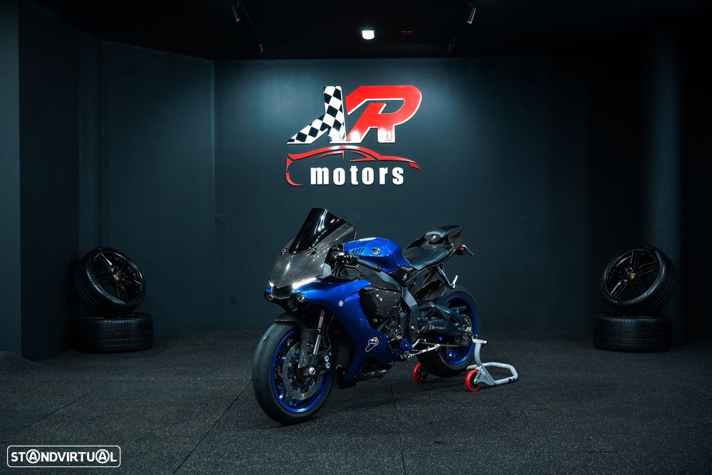 Yamaha YZF R1 - 2