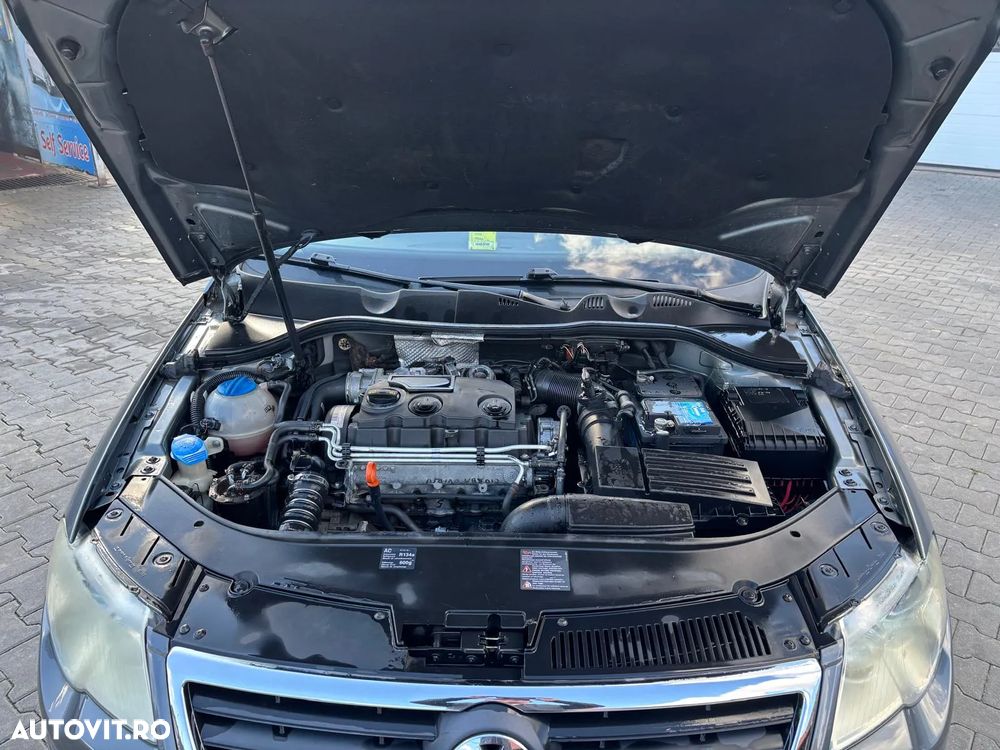 Volkswagen Passat Variant 2.0 TDI DPF DSG Comfortline - 8
