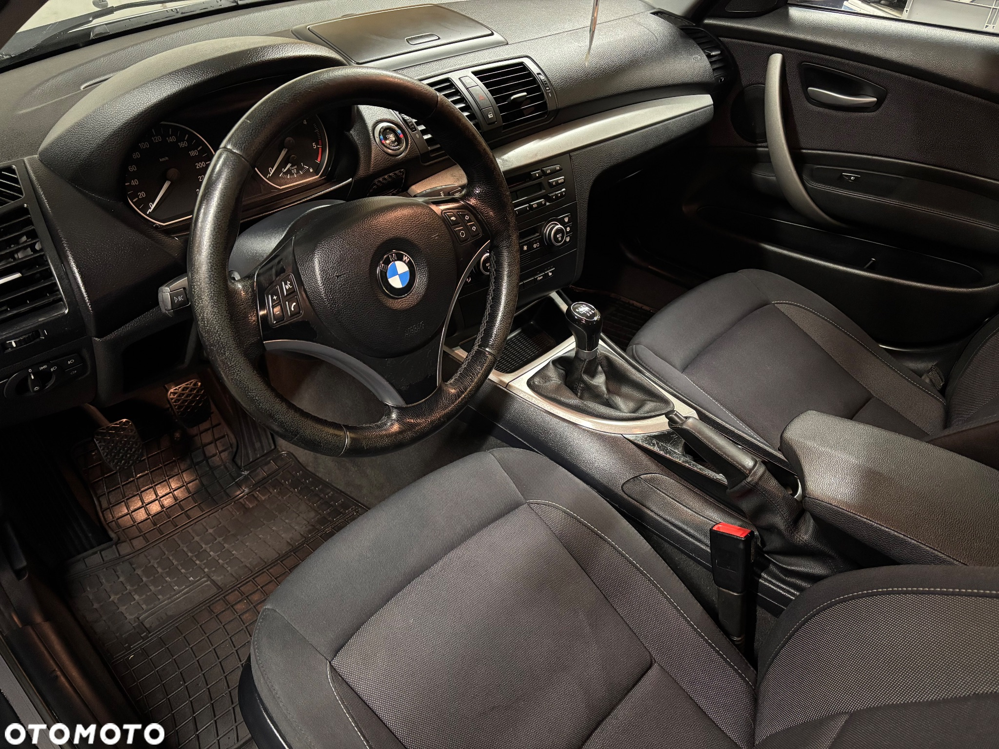 BMW Seria 1 118d - 10