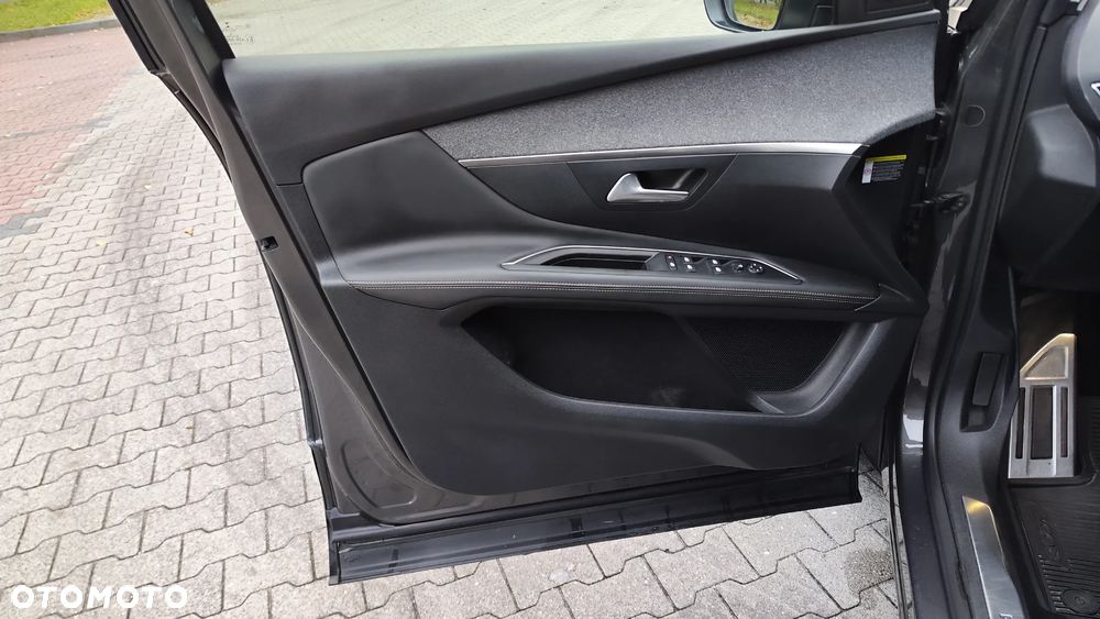 Peugeot 3008 1.2 PureTech GT Pack S&S EAT8 - 18