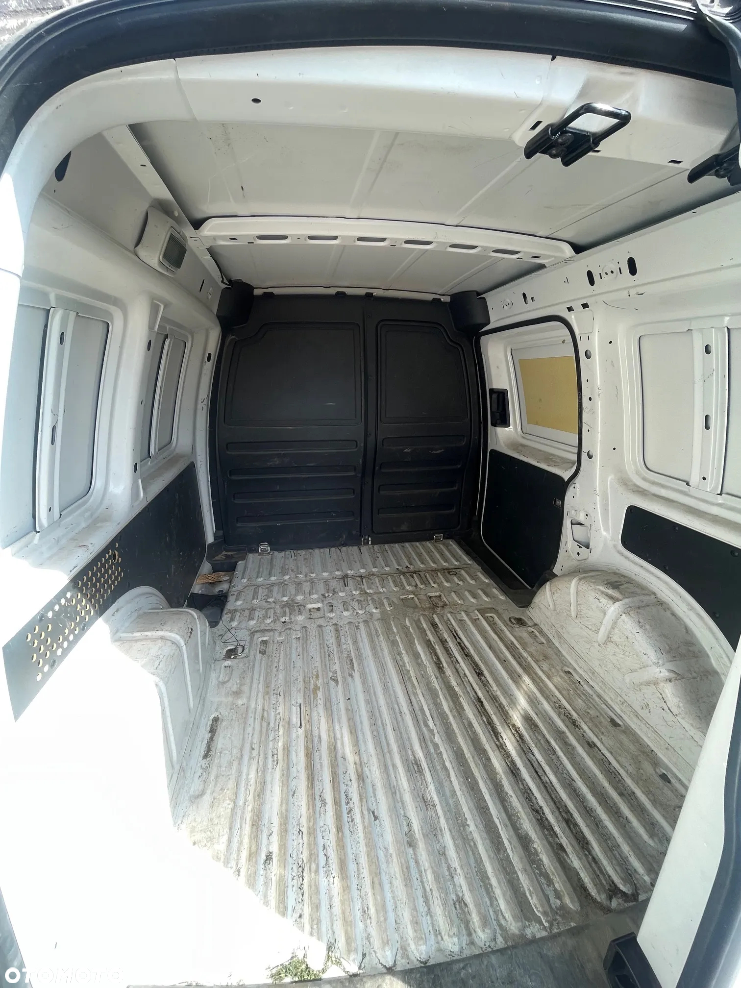 Volkswagen Caddy 2.0 TDI - 3