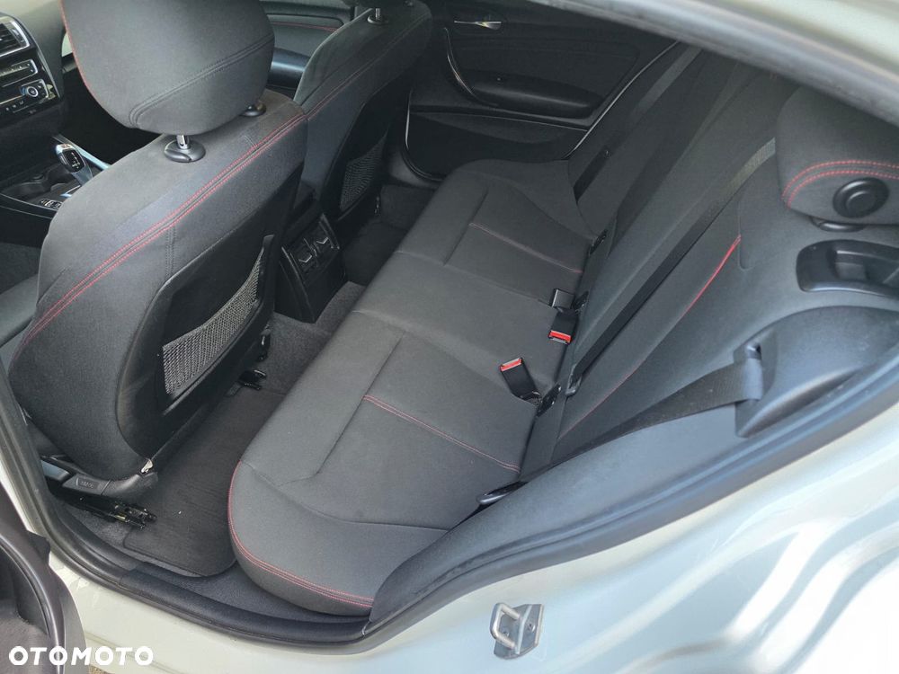 BMW Seria 1 118d Sport Line - 7