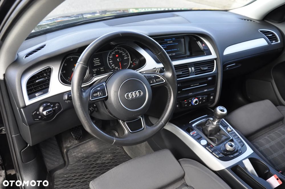 Audi A4 Avant 2.0 TDI DPF clean diesel Attraction - 14