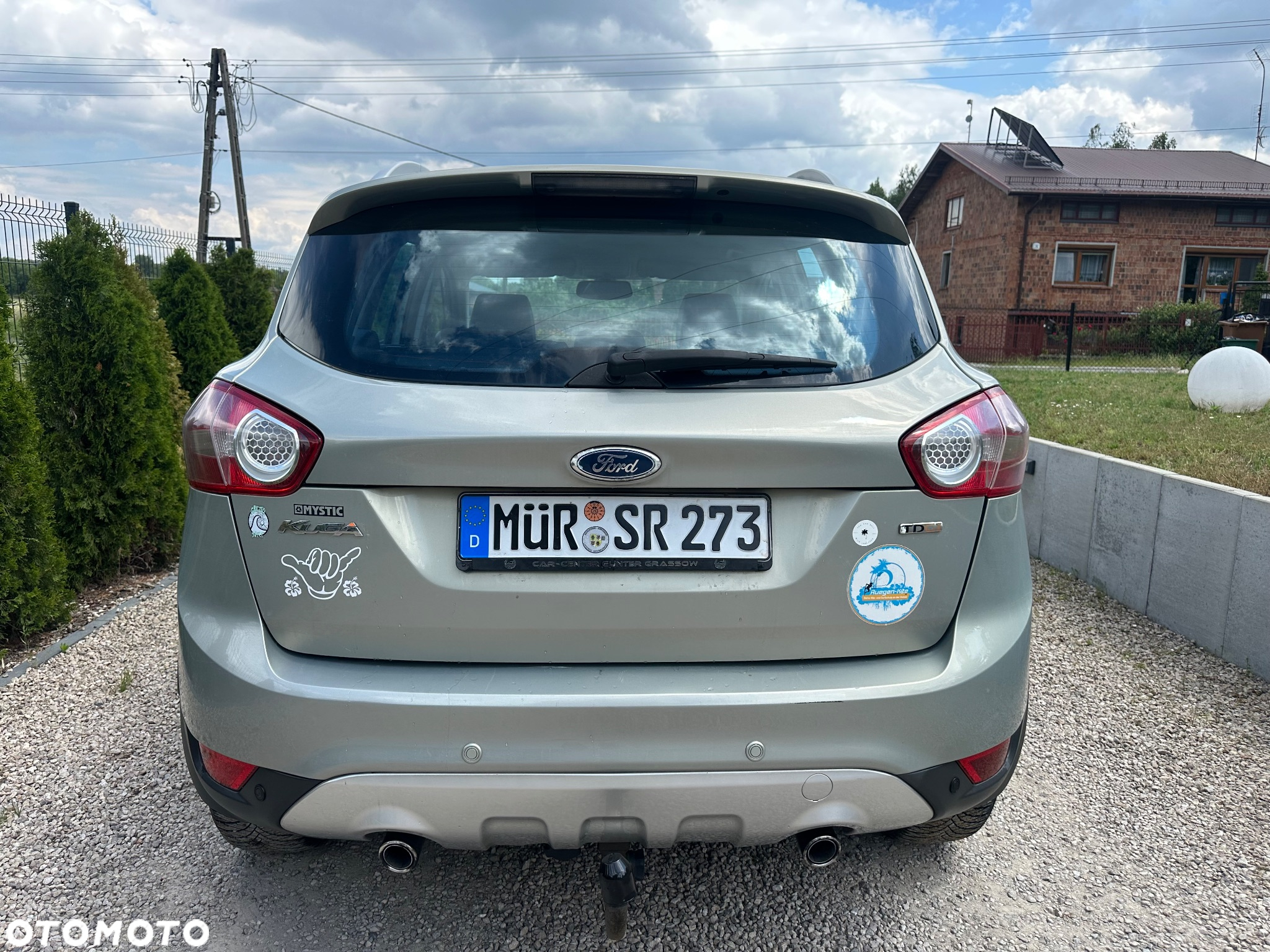 Ford Kuga 2.0 TDCi 2x4 Titanium - 4