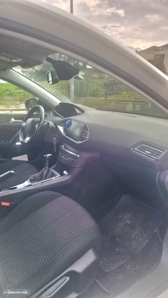 Peugeot 308 1.5 BlueHDi Style - 8