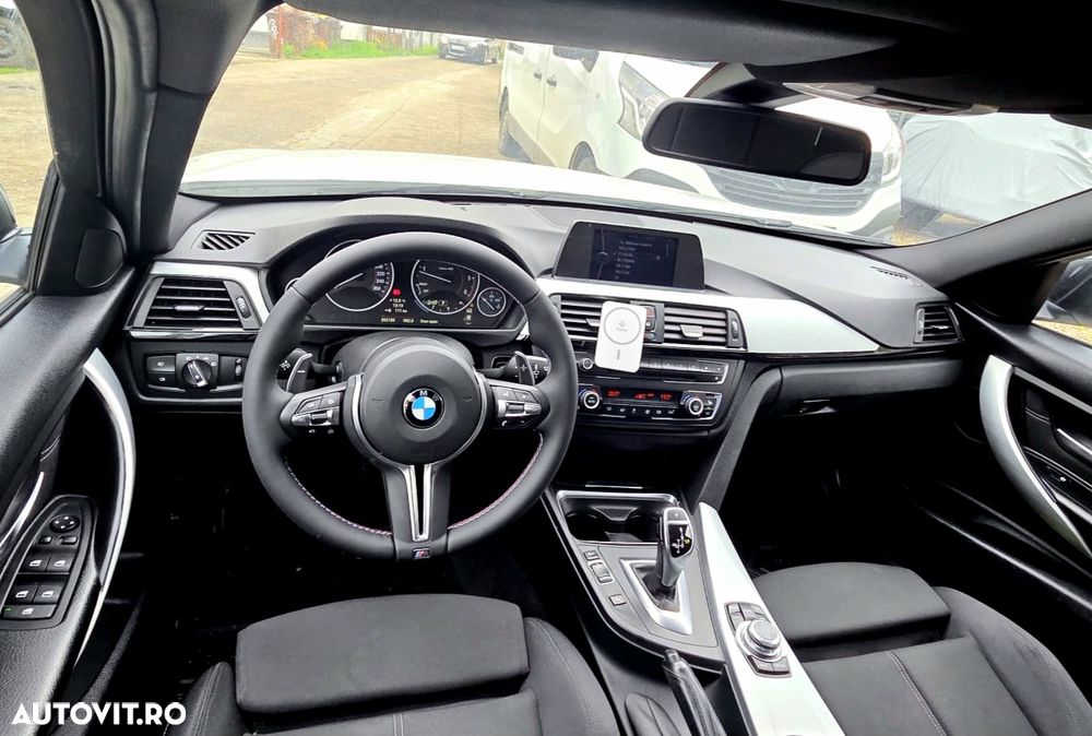 BMW Seria 3 320d Sport-Aut. - 11