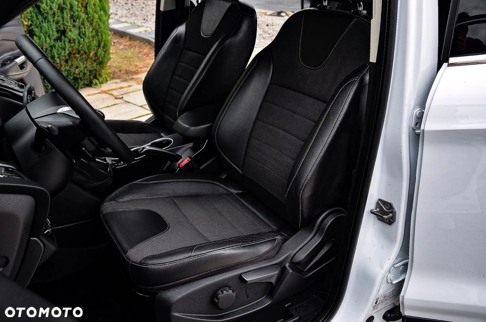 Ford Kuga 2.0 TDCi 4x4 SYNC - 24