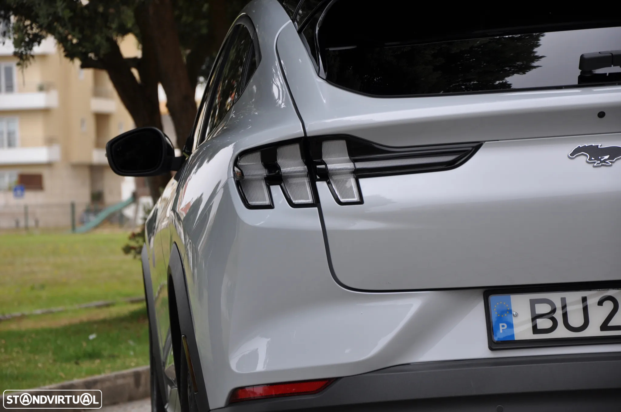 Ford Mustang Mach-E 75.7 kWh Premium AWD - 19