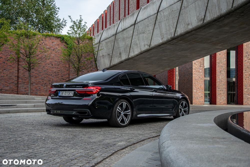 BMW Seria 7 740d xDrive - 15