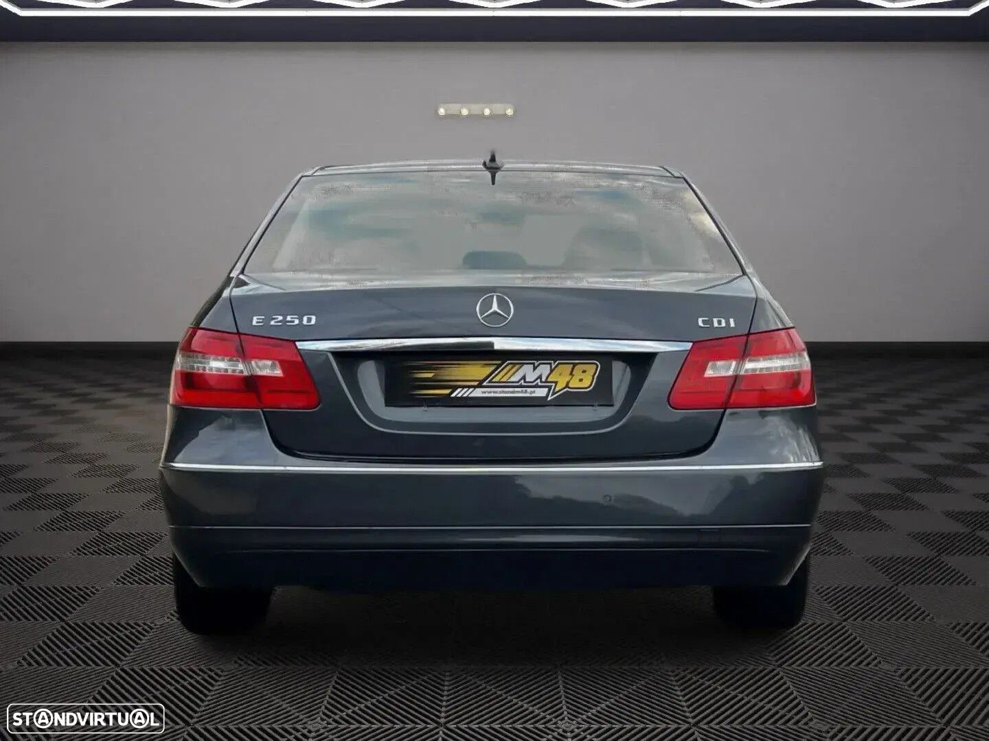 Mercedes-Benz E 250 - 4