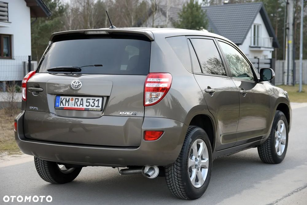 Toyota RAV4 - 7