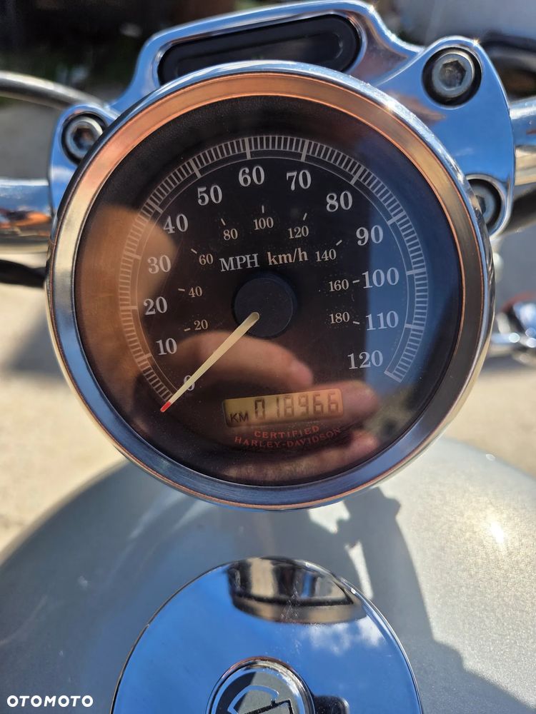 Harley-Davidson Sportster - 13