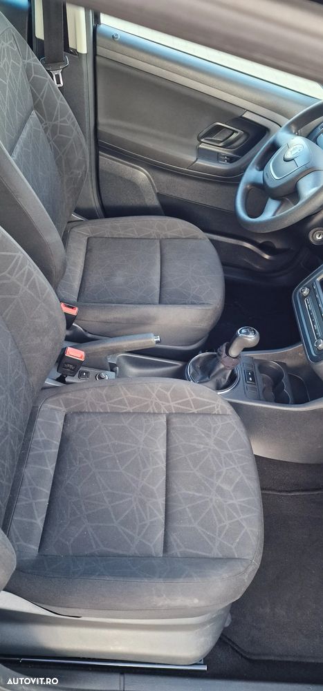 Skoda Fabia 1.2 HTP Active - 6