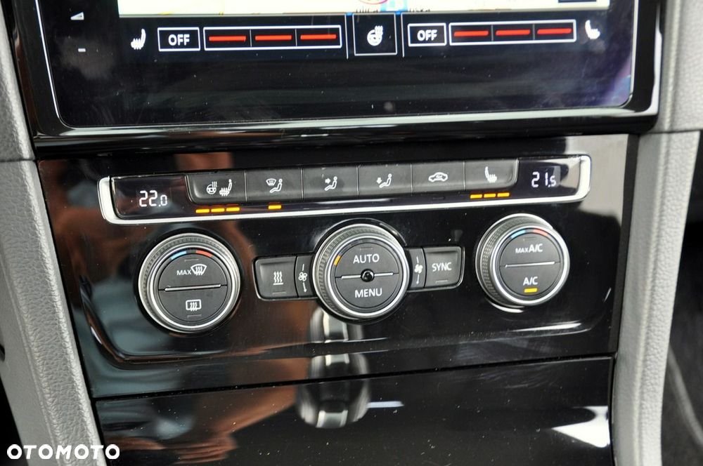 Volkswagen Golf Variant - 33