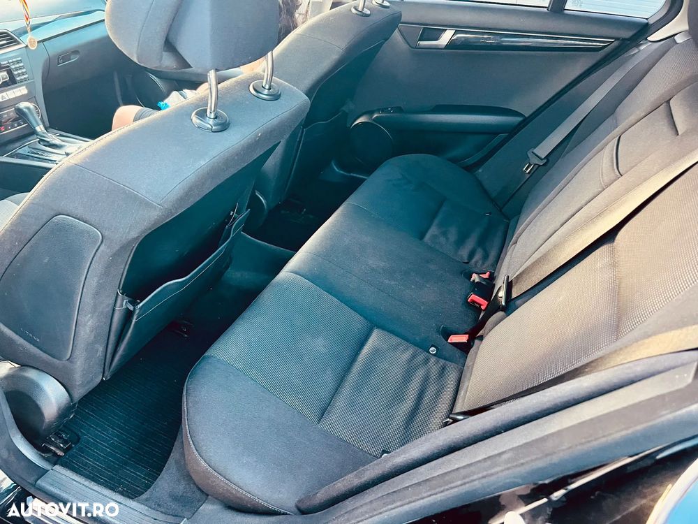 Mercedes-Benz C - 6