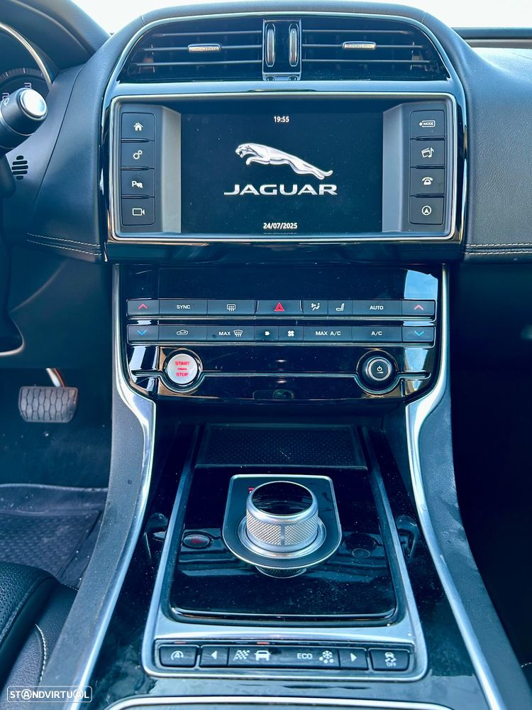 Jaguar XE 2.0 D R-Sport Aut. - 12