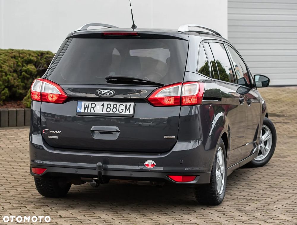Ford Grand C-MAX - 12
